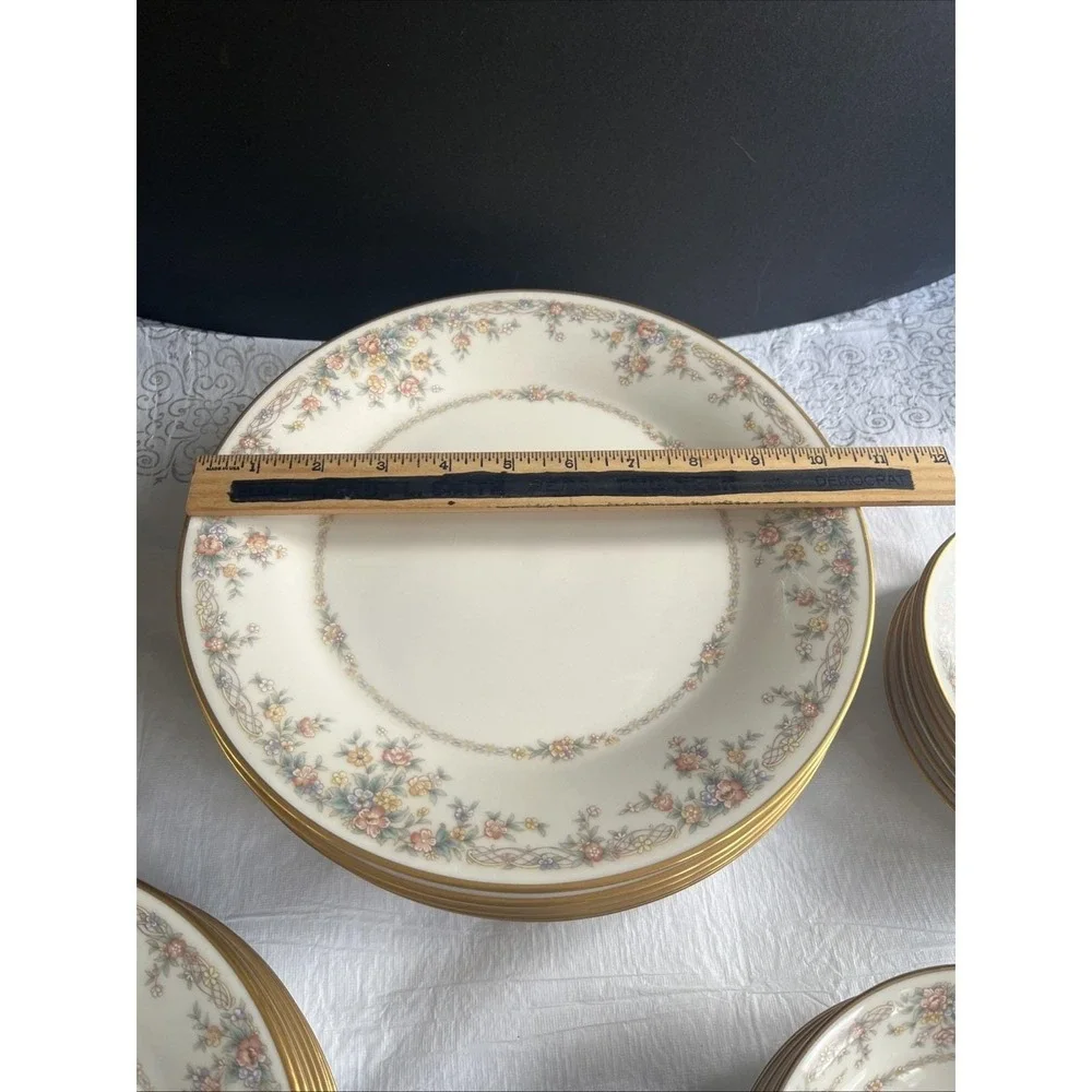 Noritake Ivory China #7246 Gallery 30 Piece Set Floral Gold Trim Dishes /Bowls